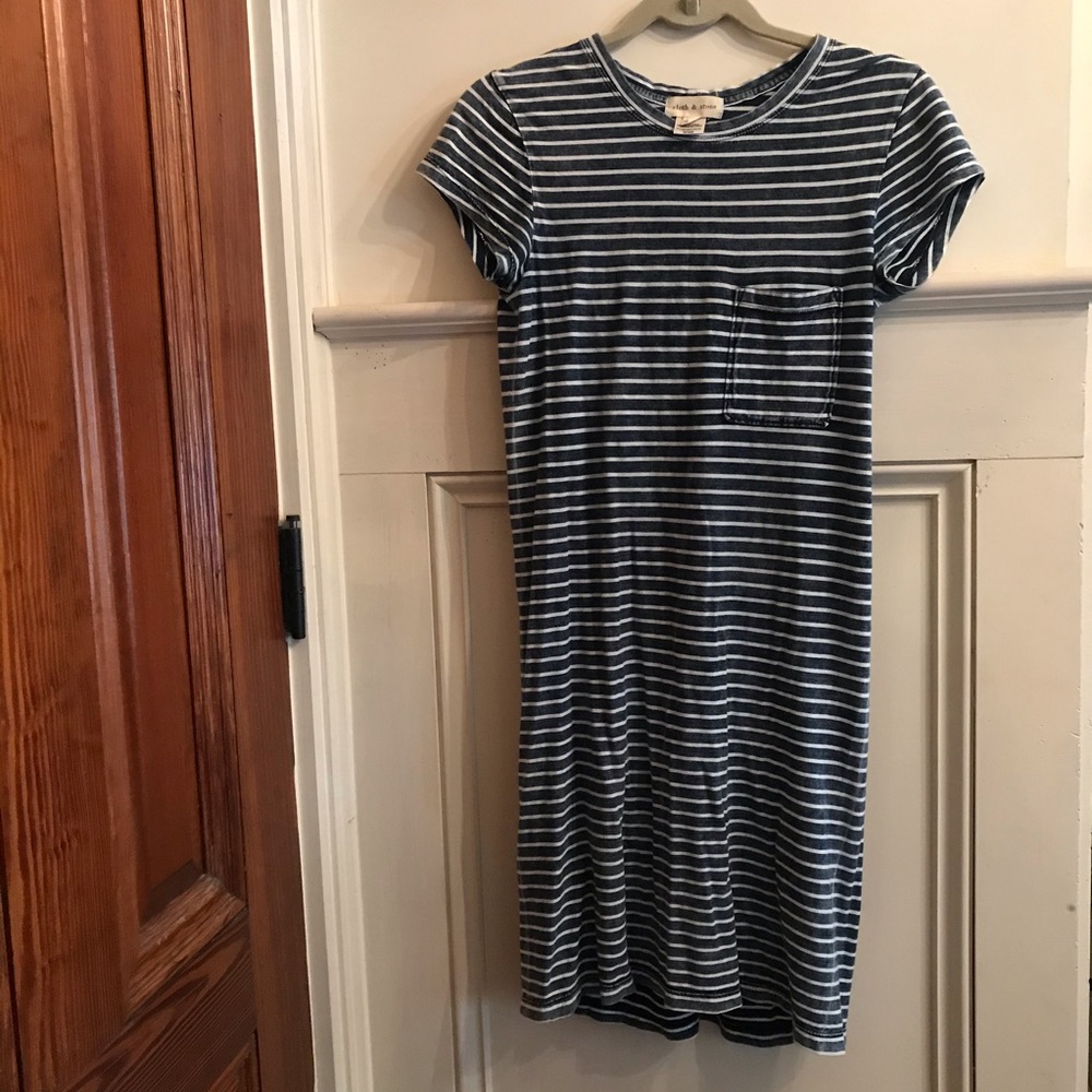T-shirt dress